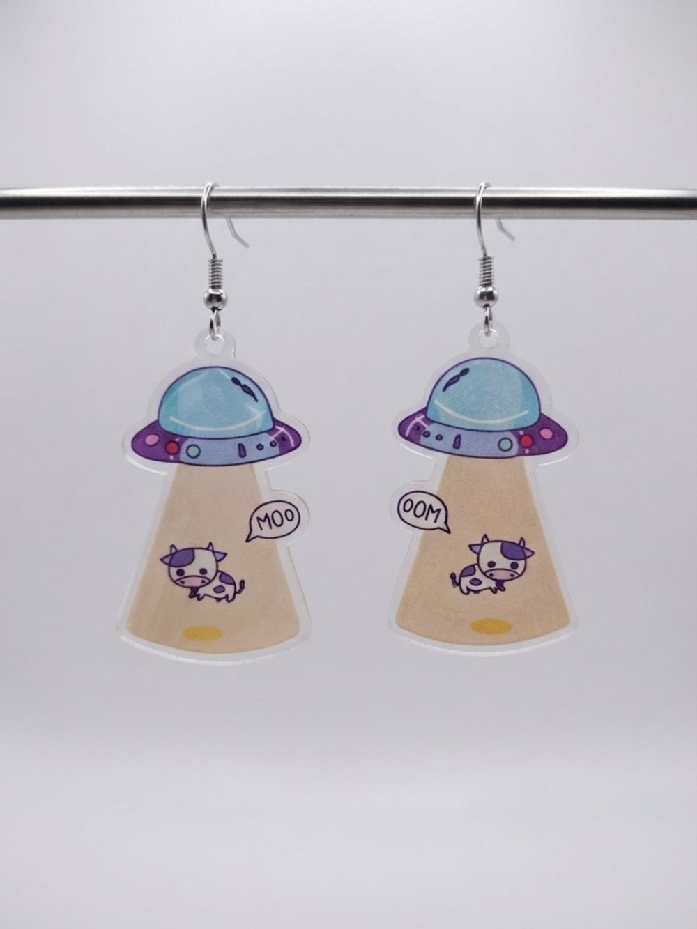 NEW UFO Moo Cow Acrylic Dangle Earrings (0227)
